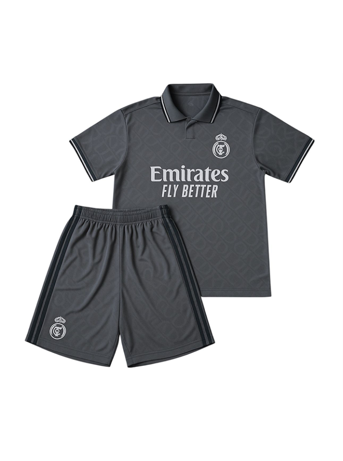Men's Football Kit - Image 1
