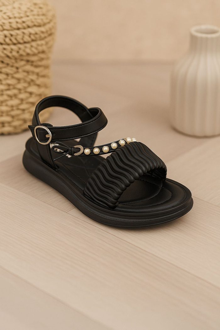 GIRL'S SANDEL - Image 1