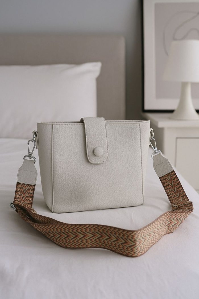 Ladies Handbag - Image 1