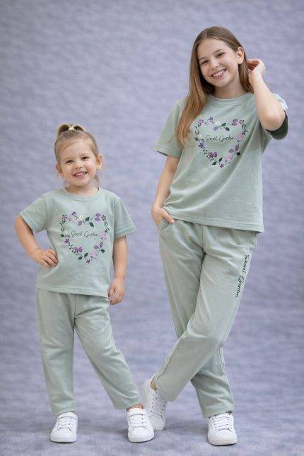 Girl's 2 pc Set